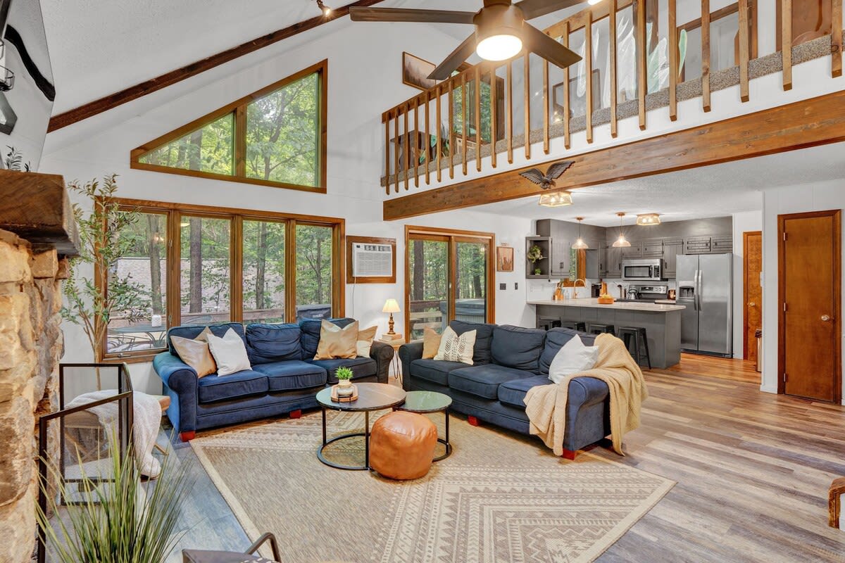 Lakeview Chalet | Arcade | Fire Pit | Lake Access