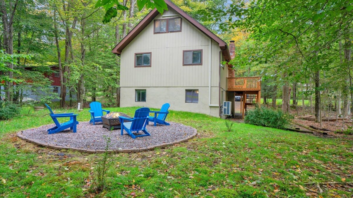 Raised A Frame Chalet | Big Bass Lake | Hot Tub