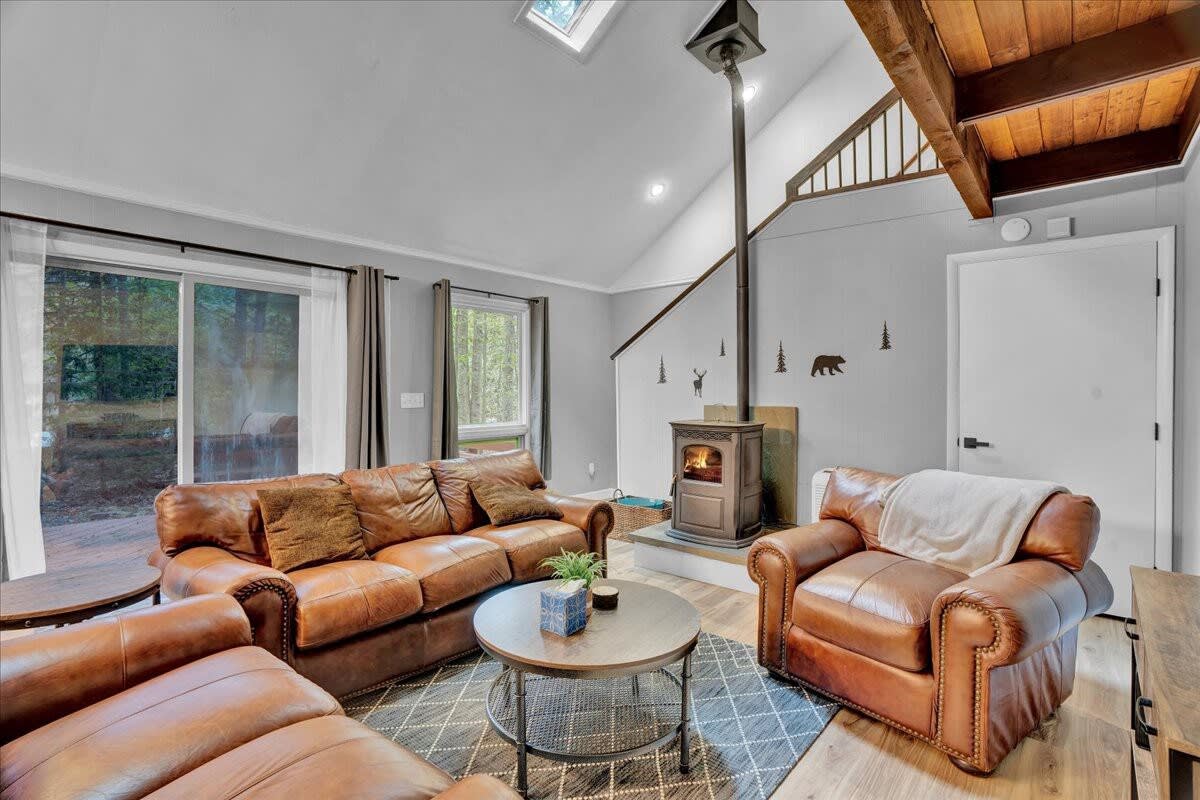 Woodland Modern Retreat | Pocono Pines | Fire Pit