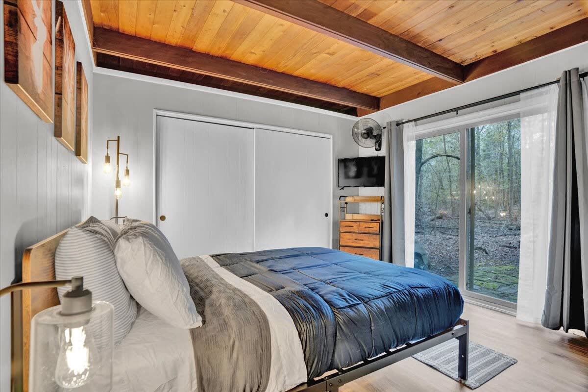 Woodland Modern Retreat | Pocono Pines | Fire Pit