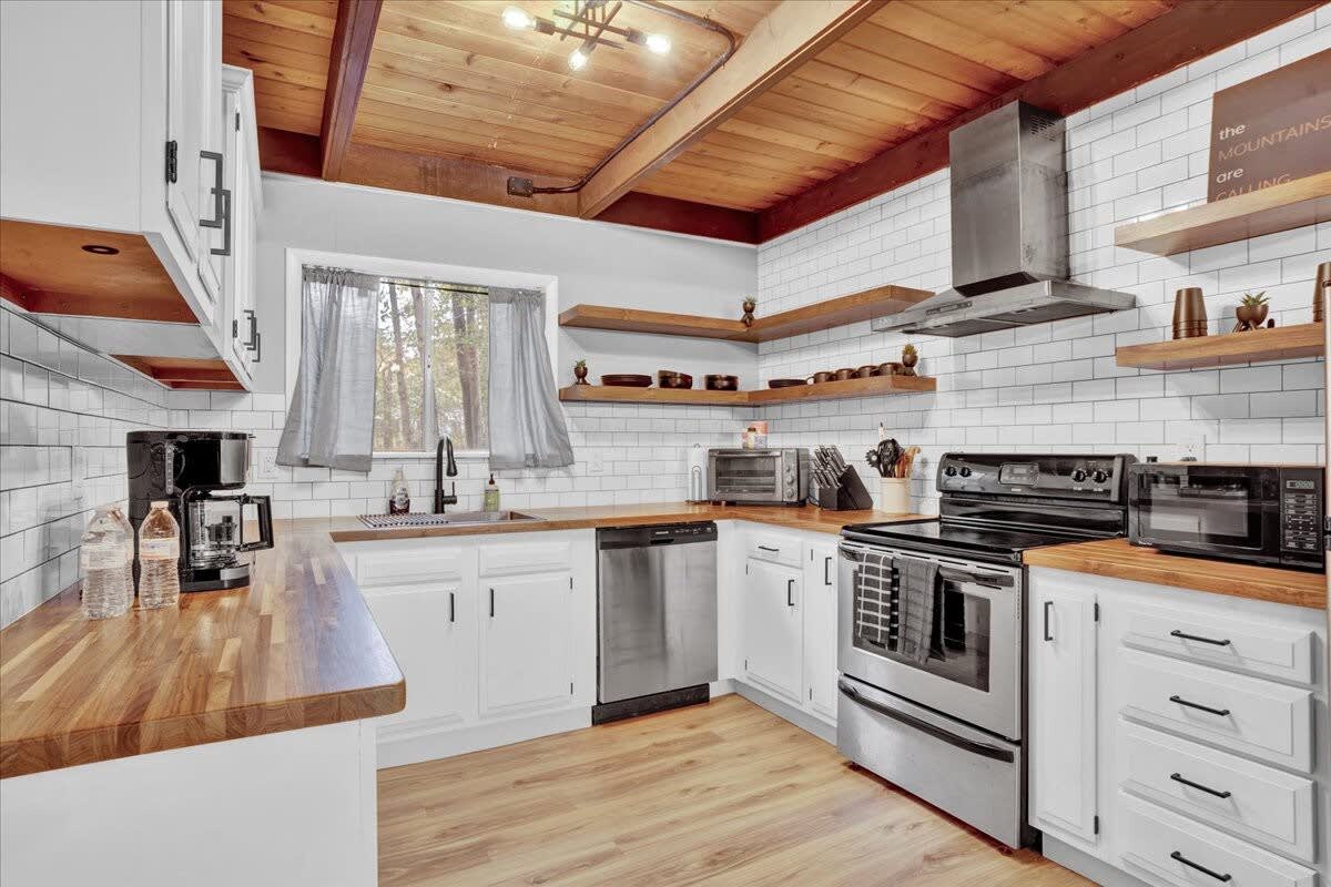 Woodland Modern Retreat | Pocono Pines | Fire Pit