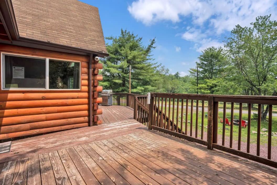 Secluded Stream Front Log Cabin | HotTub | FirePit