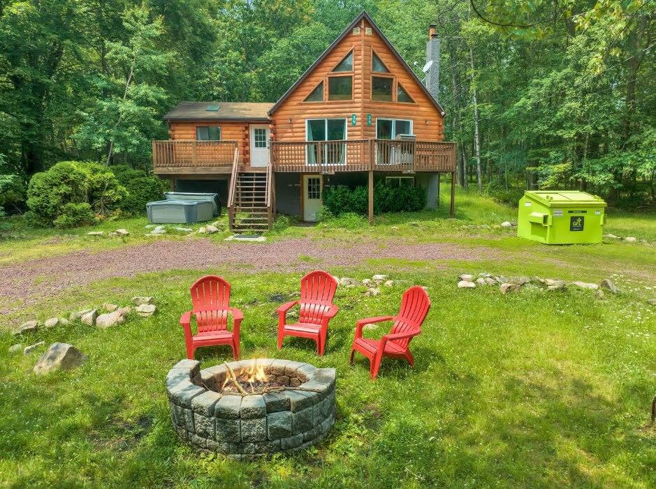 Secluded Stream Front Log Cabin | HotTub | FirePit — White Haven, PA — vacation rental