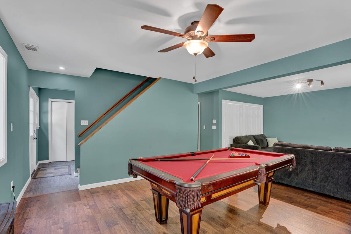 Pocono Chalet With Pool Table | 15 Min to Skiing
