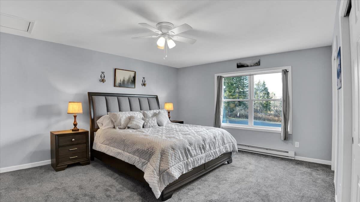 Grand 7BR Pocono Chalet | Gameroom | Walk to Lake
