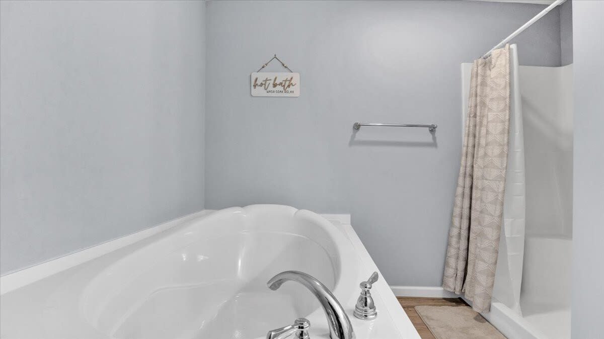 Grand 7BR Pocono Chalet | Gameroom | Walk to Lake