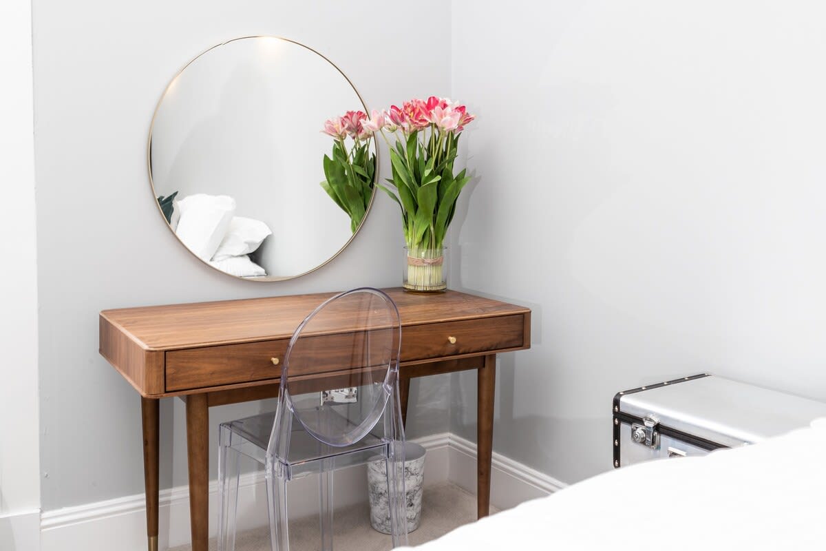 View Modern 4-Bedroom City Retreat in Glasgow in 274 Bath Street G2 4JR Modern 4-Bedroom City Retreat in Glasgow in 274 Bath Street G2 4JR - Property image 20 - VivreStays