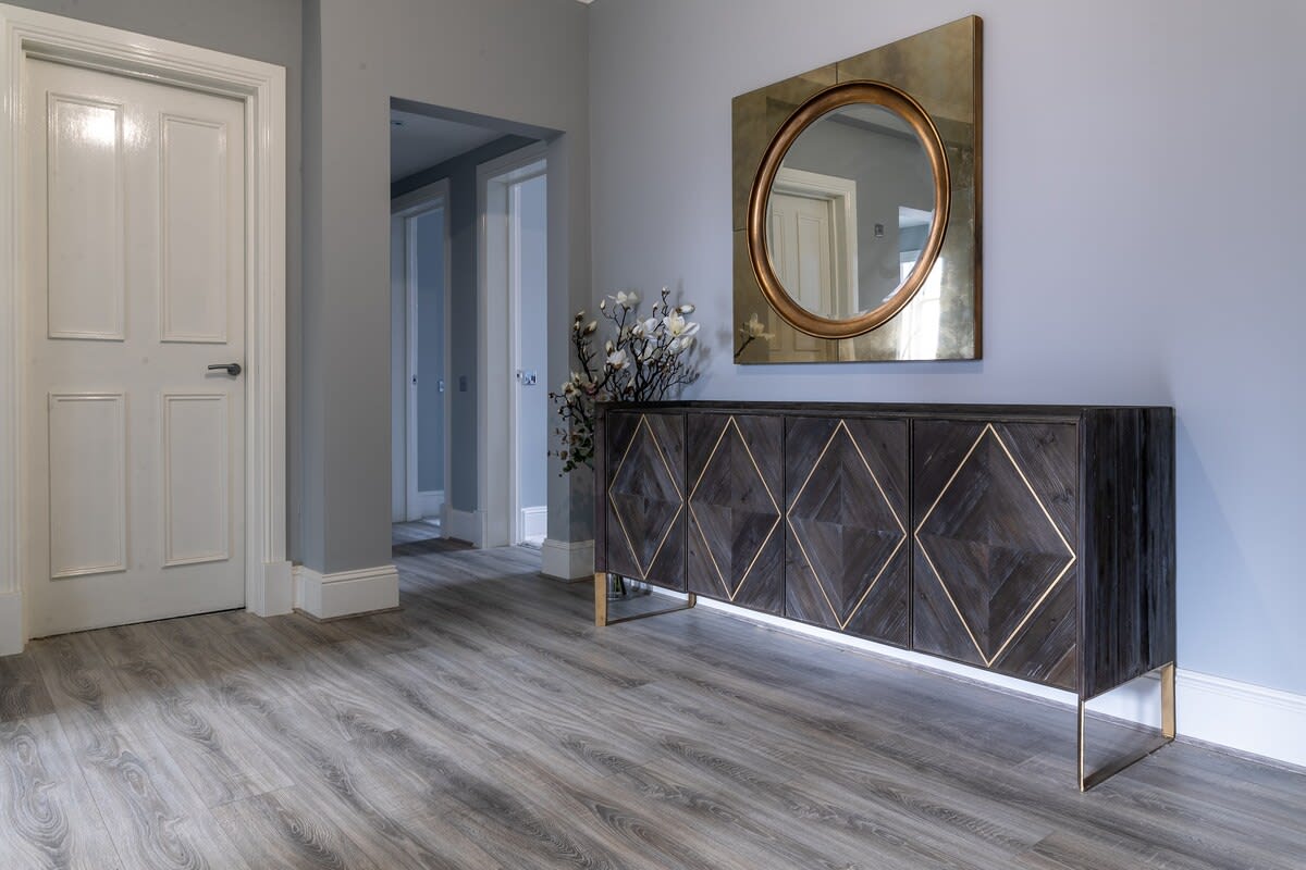 View Modern 4-Bedroom City Retreat in Glasgow in 274 Bath Street G2 4JR Modern 4-Bedroom City Retreat in Glasgow in 274 Bath Street G2 4JR - Property image 11 - VivreStays