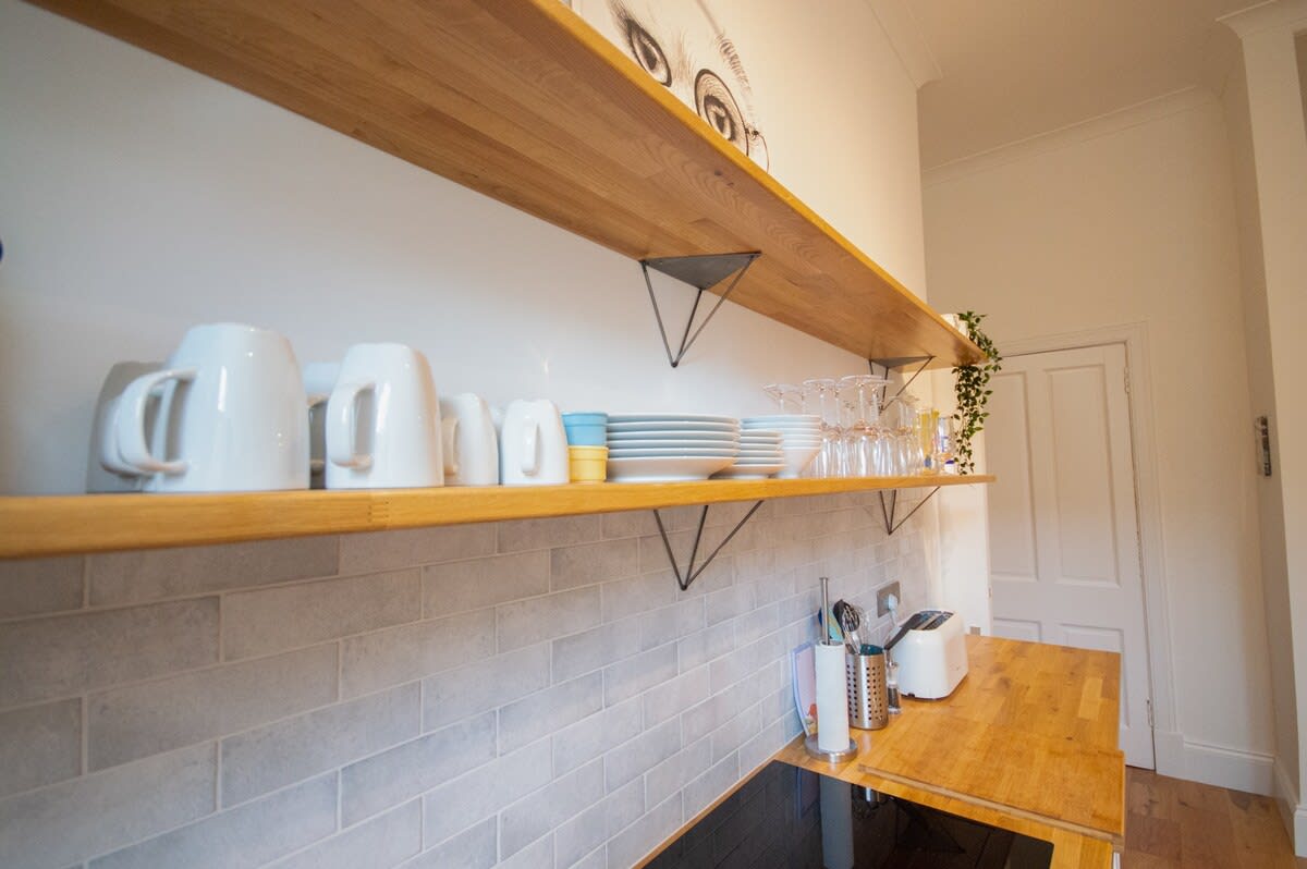 View Stylish West End Apartment in Glasgow in 49 Cecil Street G12 8RW Stylish West End Apartment in Glasgow in 49 Cecil Street G12 8RW - Property image 12 - VivreStays