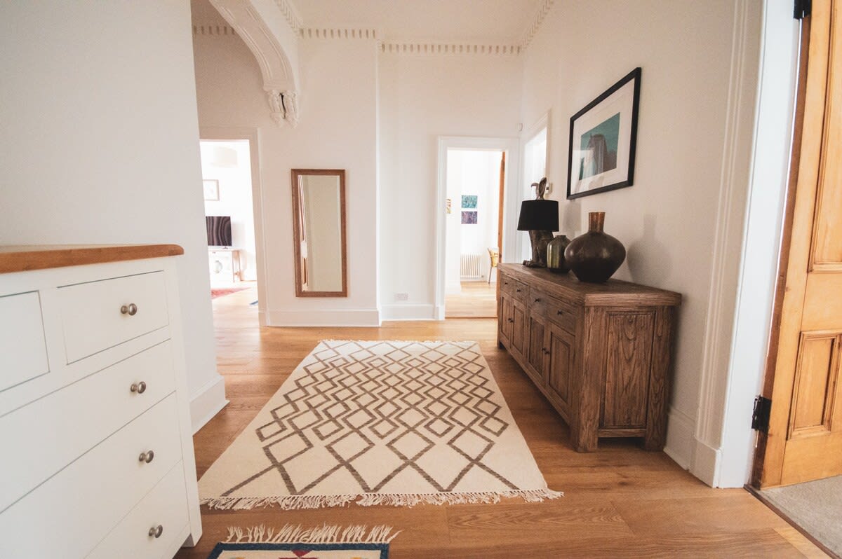 View Stylish West End Apartment in Glasgow in 49 Cecil Street G12 8RW Stylish West End Apartment in Glasgow in 49 Cecil Street G12 8RW - Property image 33 - VivreStays