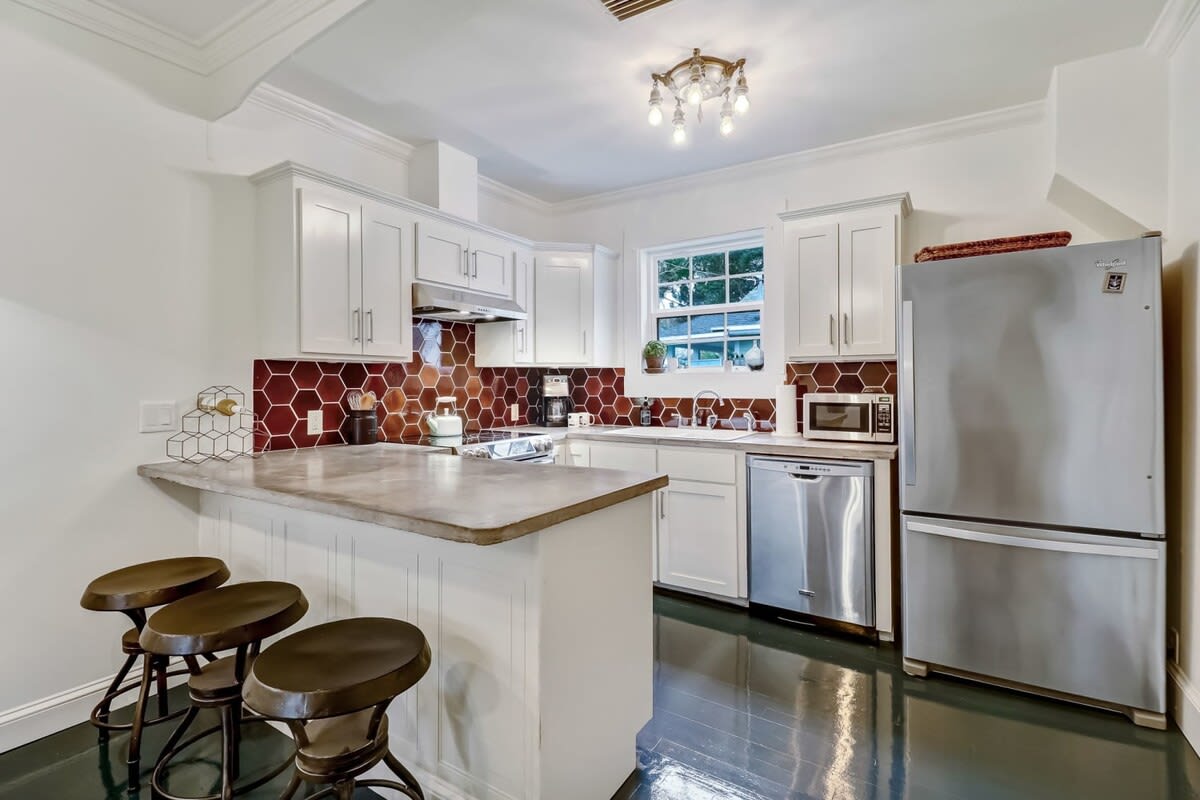 Vintage Vibes by Guest Cottage — Fernandina Beach, FL — vacation rental