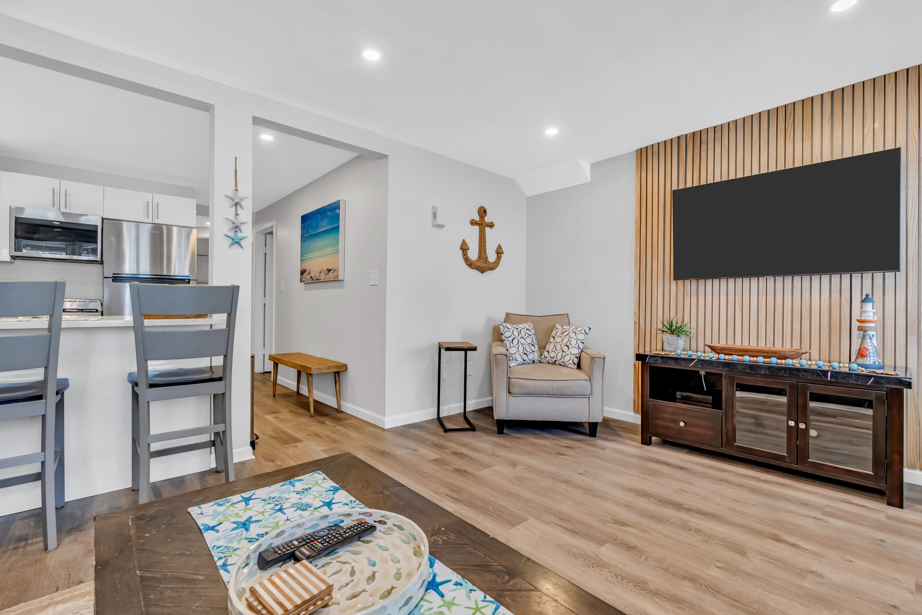 4BR 2BA Steps to the Sand Entire Home