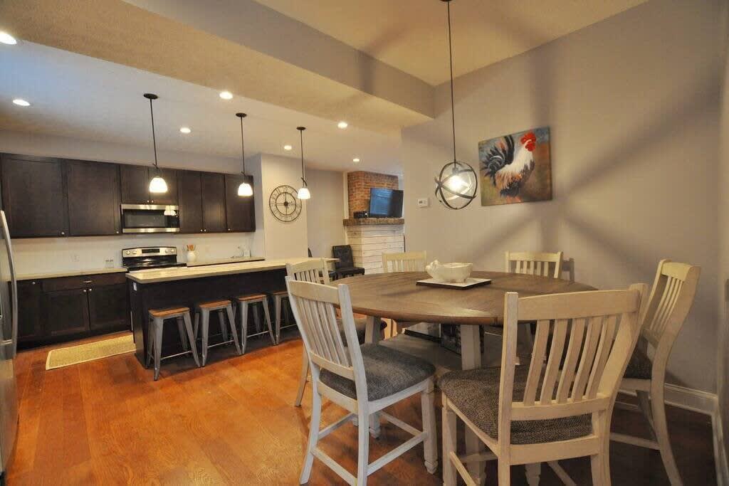 The Franklinton Farmhouse- 4 Bedrooms - Picture 6