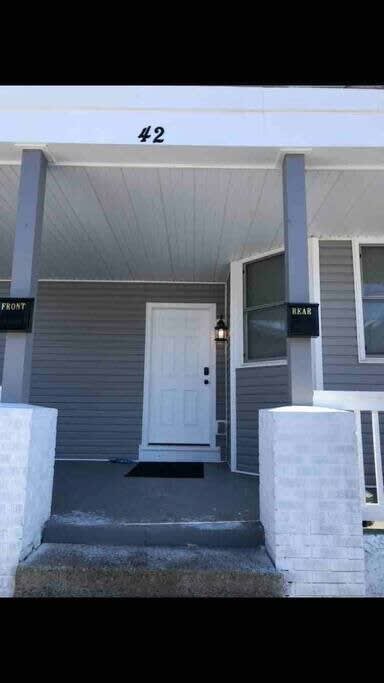 The Franklinton Farmhouse- 4 Bedrooms - Picture 28