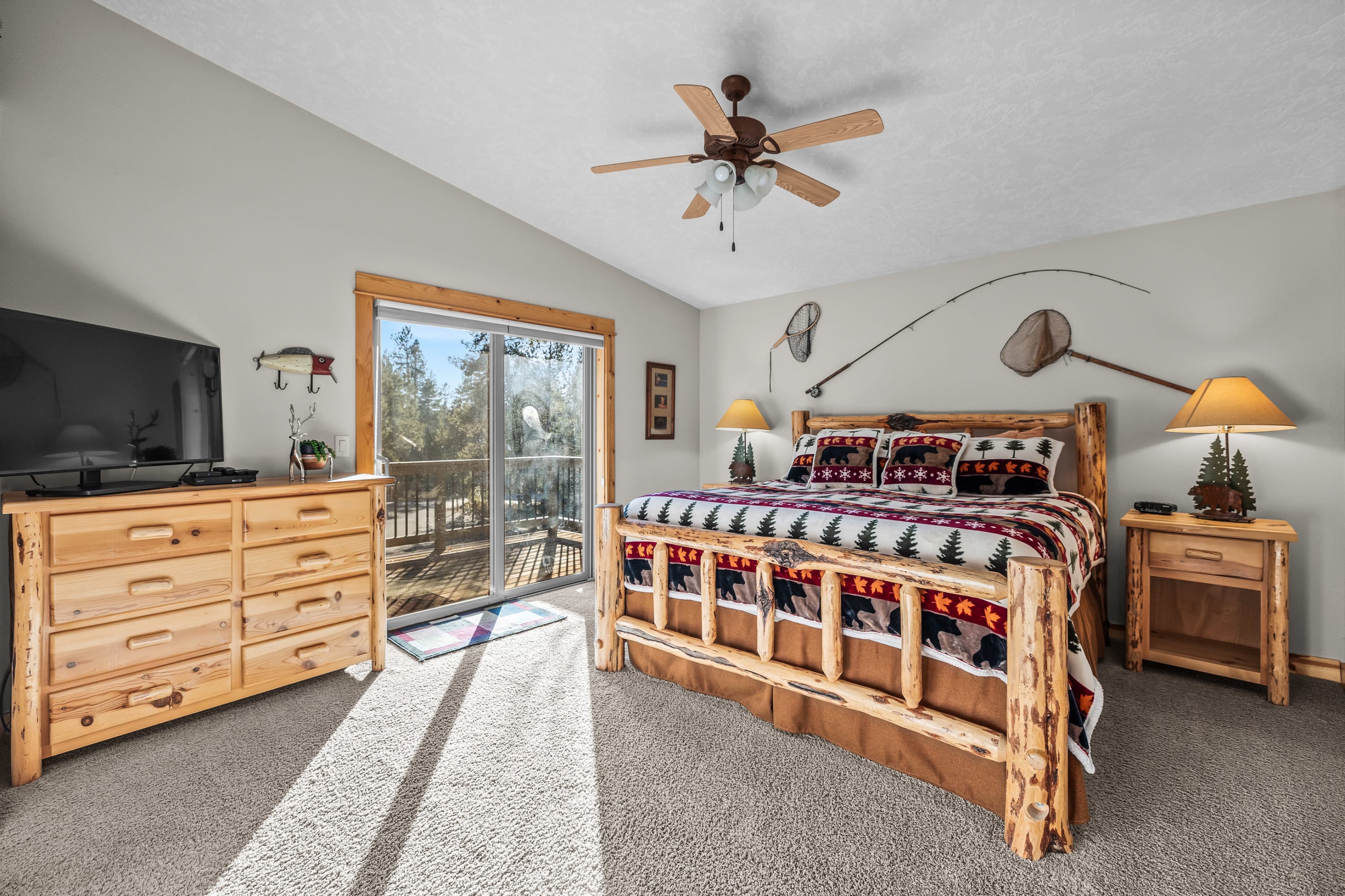 Black Bear Lodge - 7 Bedrooms | Sunriver, OR