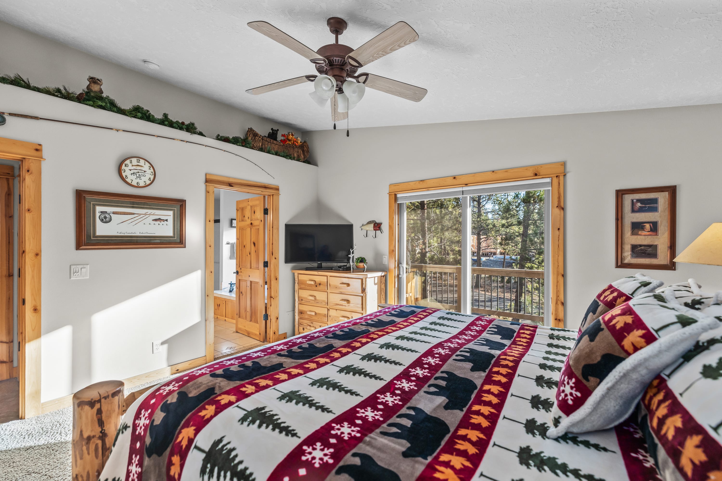 Black Bear Lodge - 7 Bedrooms | Sunriver, OR