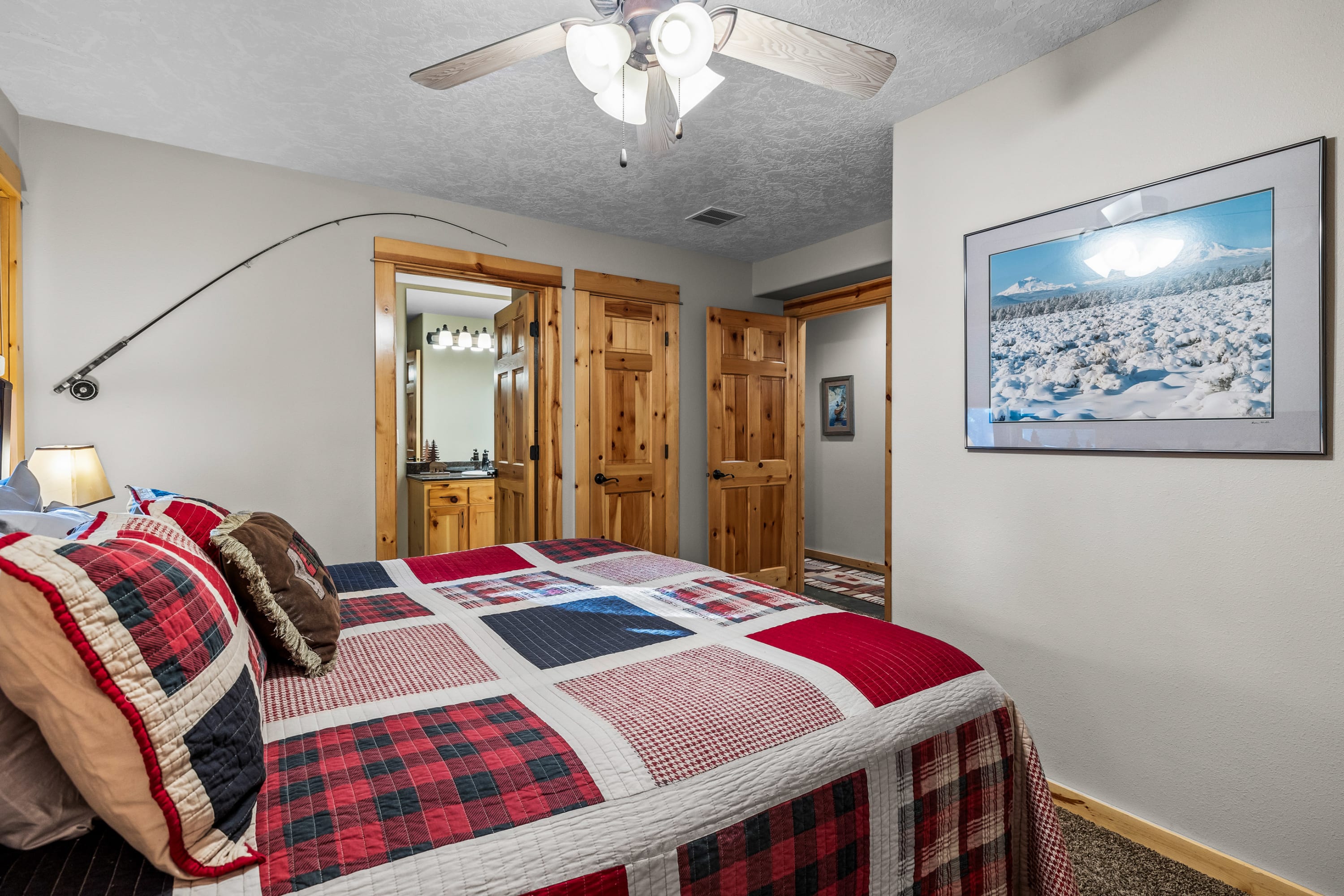 Black Bear Lodge - 7 Bedrooms | Sunriver, OR
