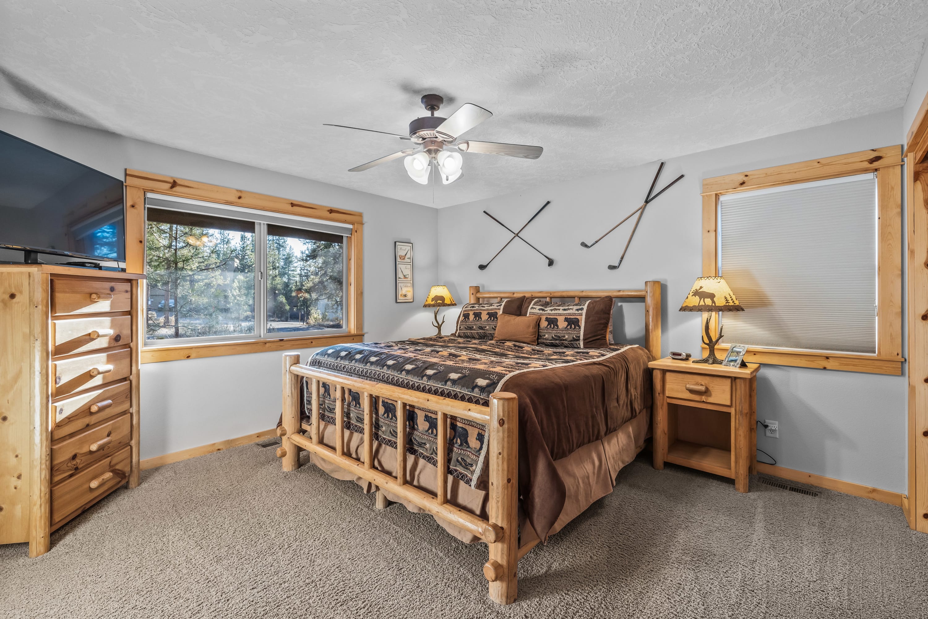 Black Bear Lodge - 7 Bedrooms | Sunriver, OR