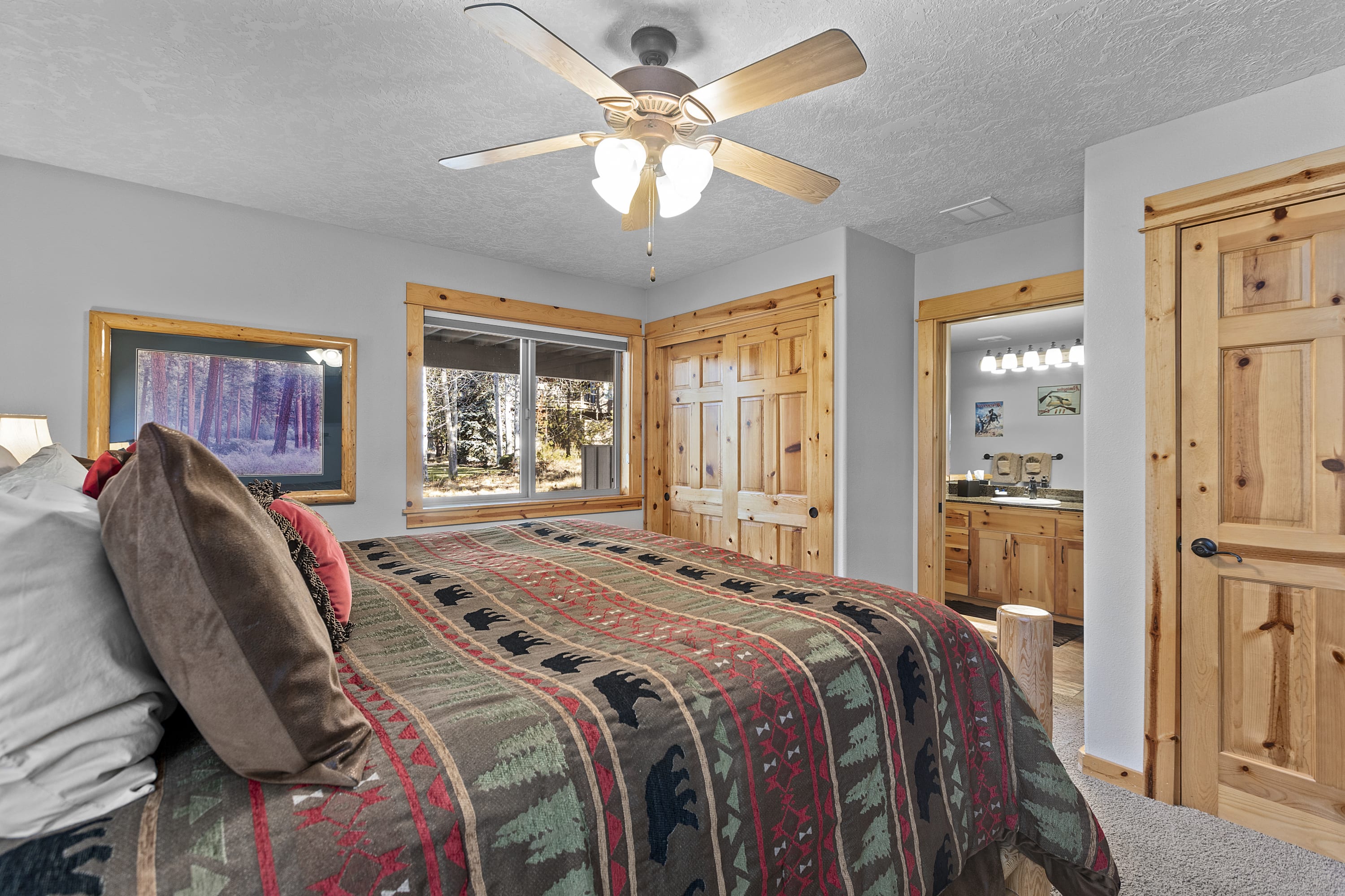 Black Bear Lodge - 7 Bedrooms | Sunriver, OR