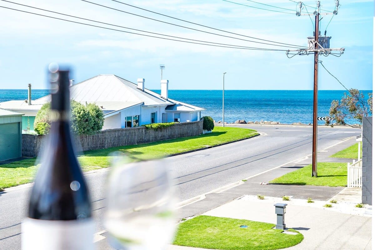 5 Tabernacle Rd Encounter Bay-Electric CarCharging — Encounter Bay, SA — vacation rental
