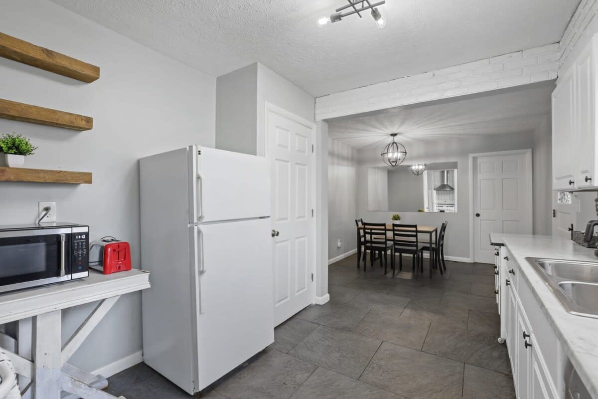 Housepitality - Newark Friends and Family House - Picture 27