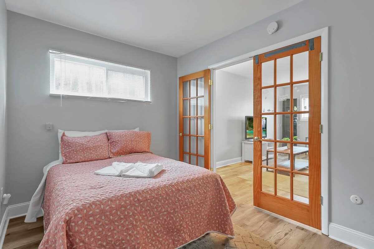Spacious Retreat - 3 BR + Parking- German Village - Picture 33