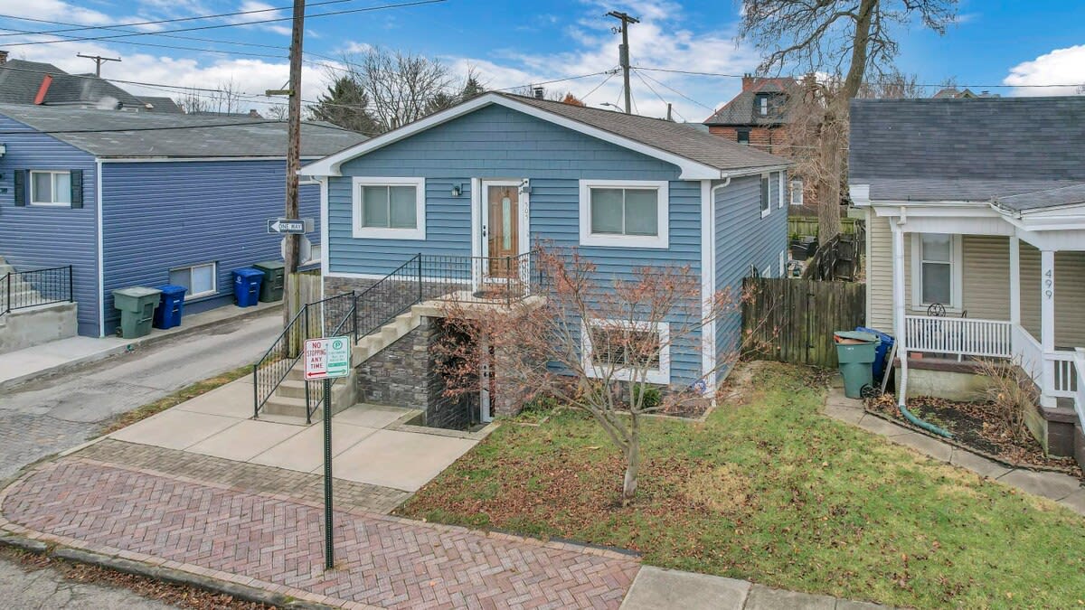 Spacious Retreat - 3 BR + Parking- German Village - Picture 46