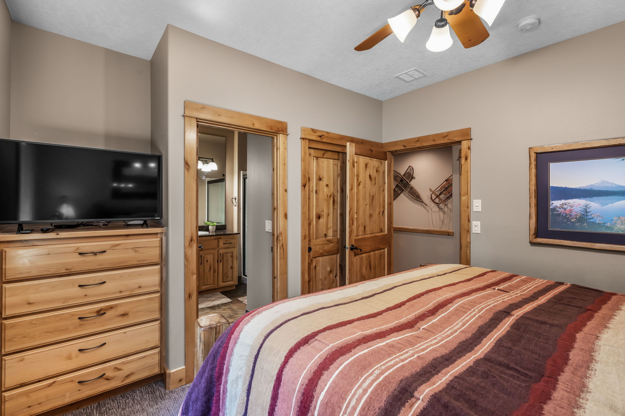 Woods and Irons Lodge - 8 Bedrooms | Sunriver, OR