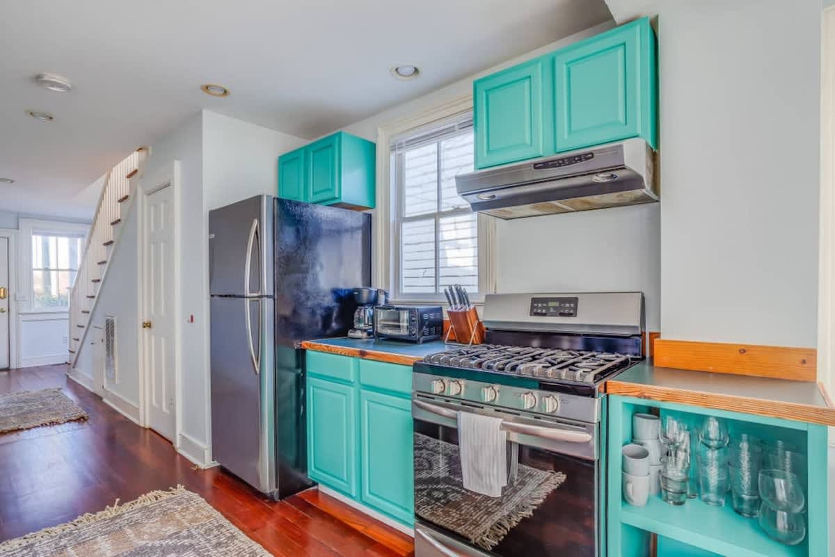 Fully Stocked Kitchen