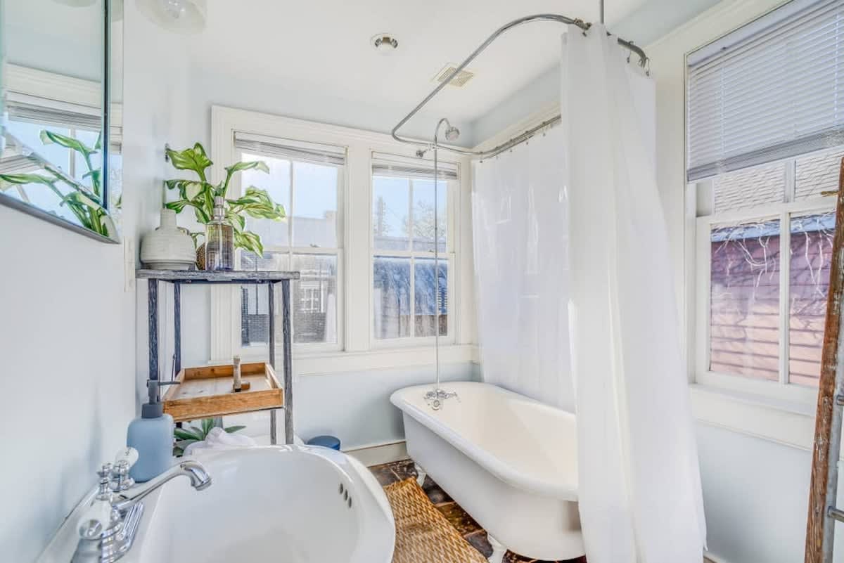 Quintessential Charleston Clawfoot Tub/Shower