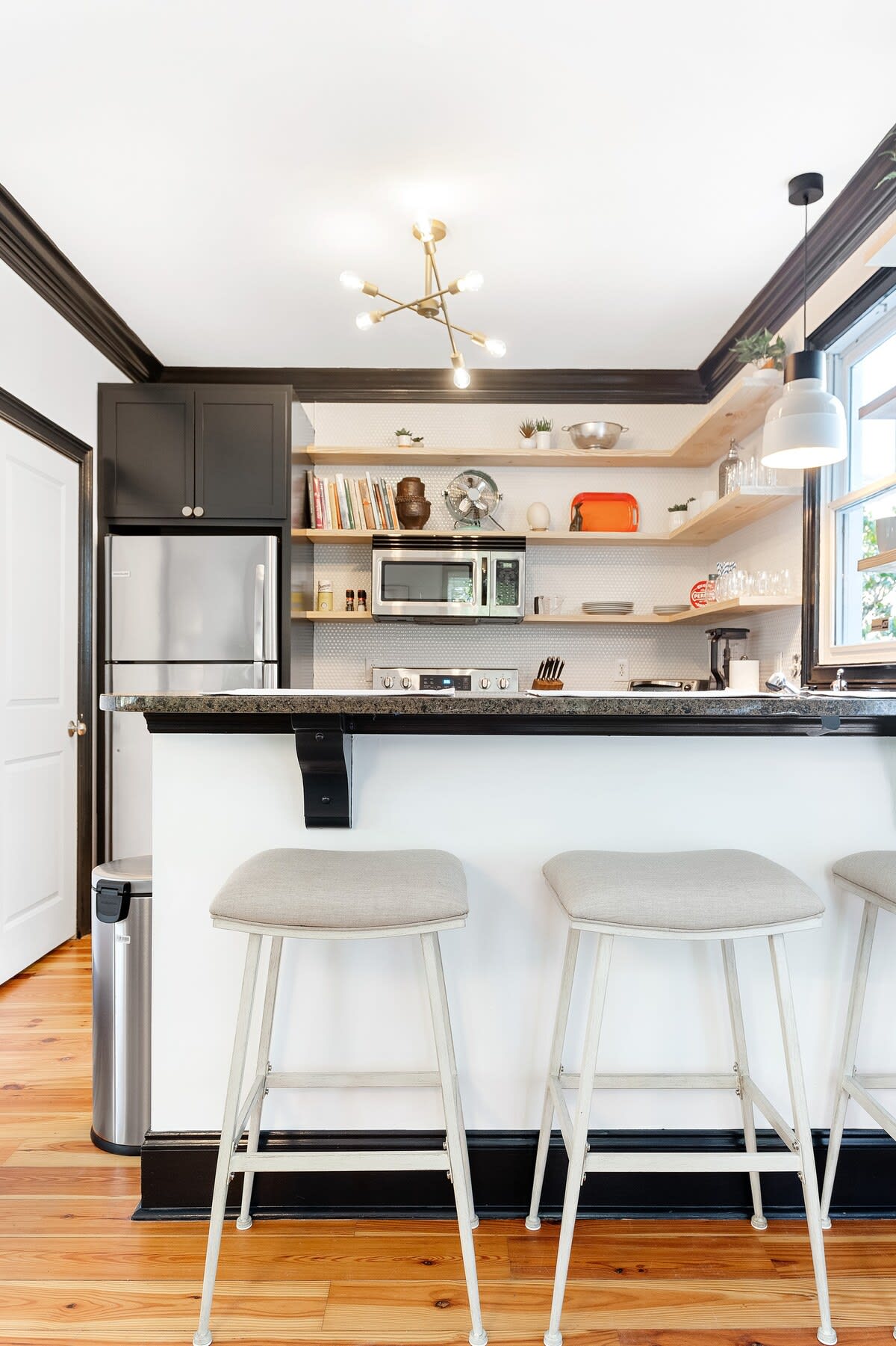 This open space makes cooking for the family a breeze. 