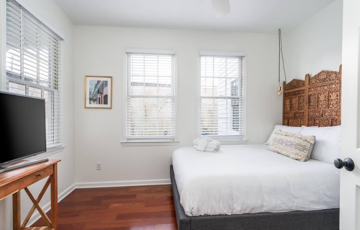 Bedroom #3 with a Queen bed and TV!