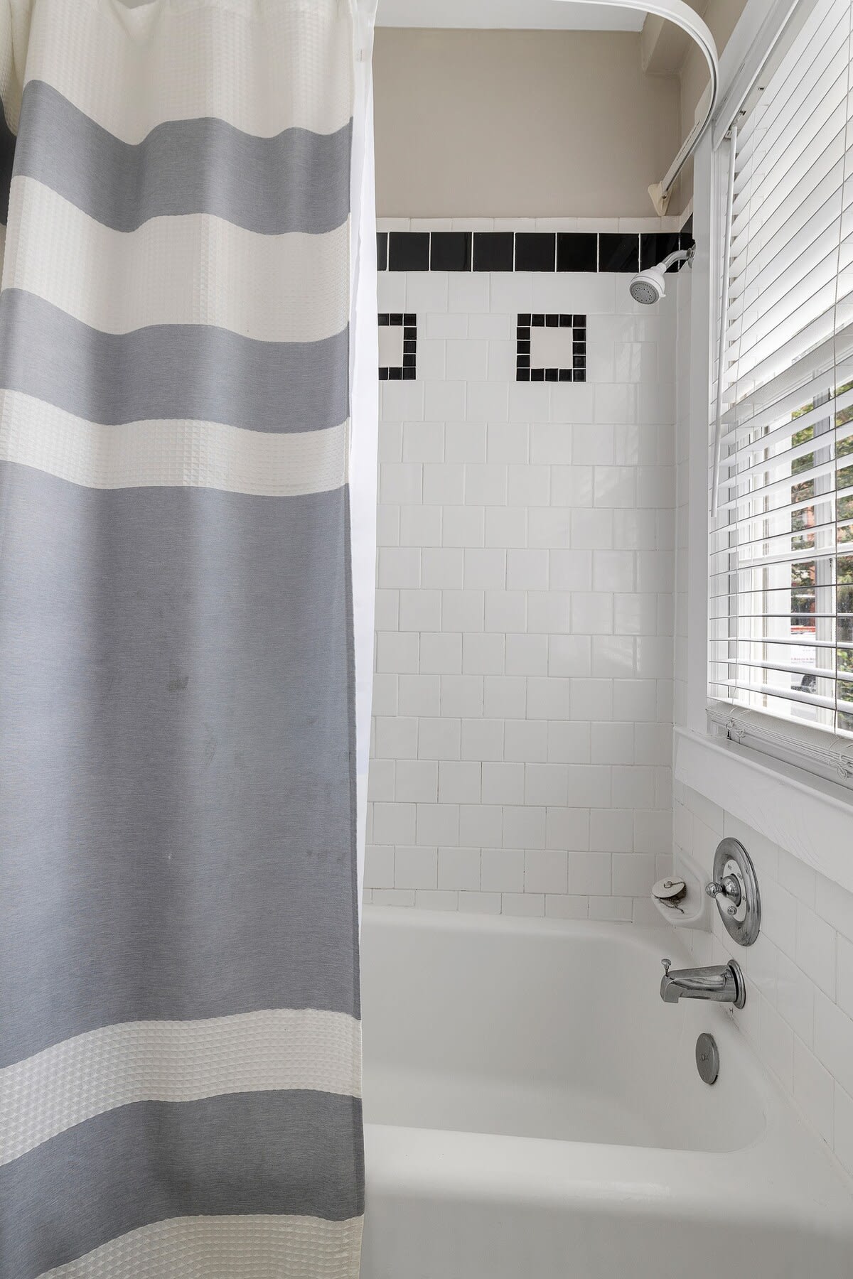 Bathroom #2: Shower/Tub Combo