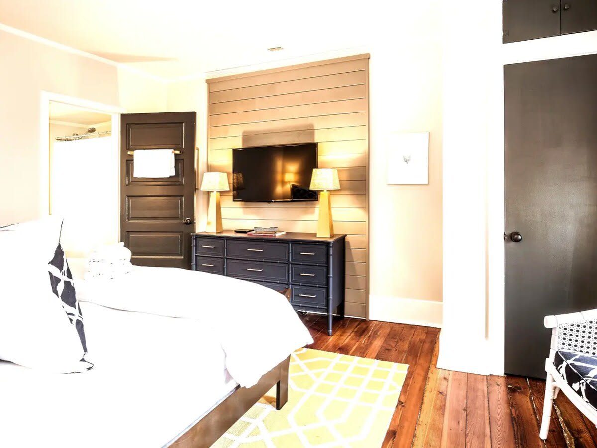 Bedroom #4: King Bed with Shared En Suite Bath + TV