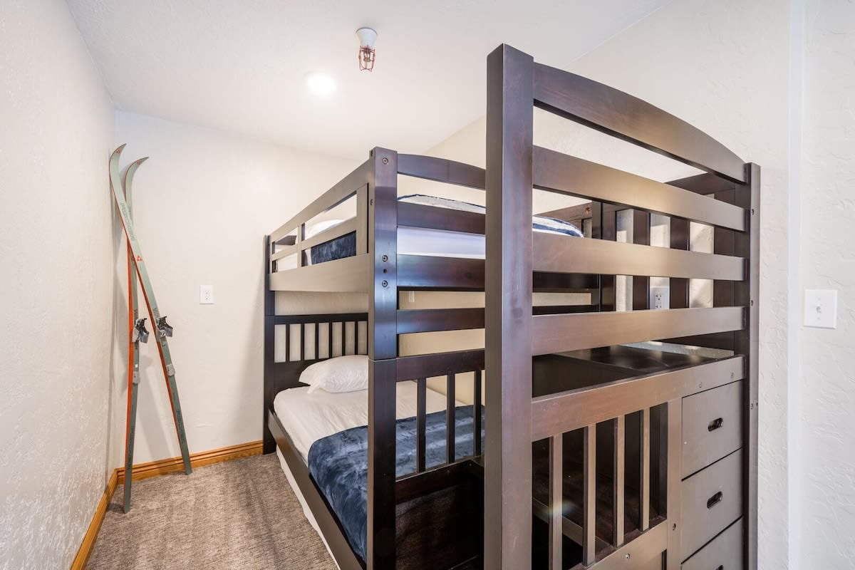 9BR I Brighton Chalet Utah Entire House - Foto 45