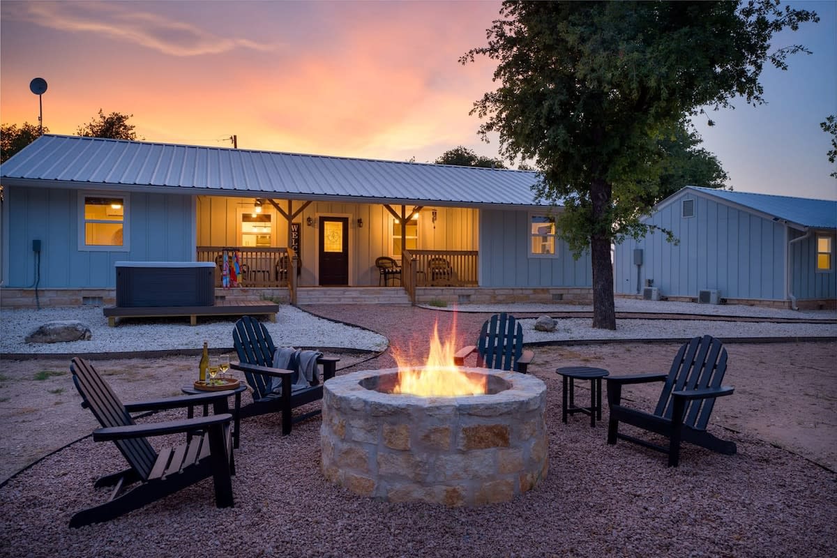 Cherry Mountain, Hot tub, Views! — Fredericksburg, TX — vacation rental