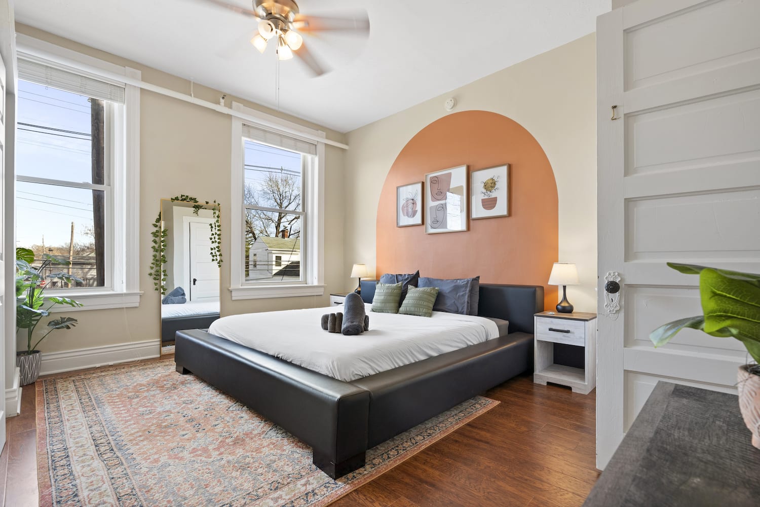 Sleep24 12Beds 8BR 6BA Swepson Retreat KING