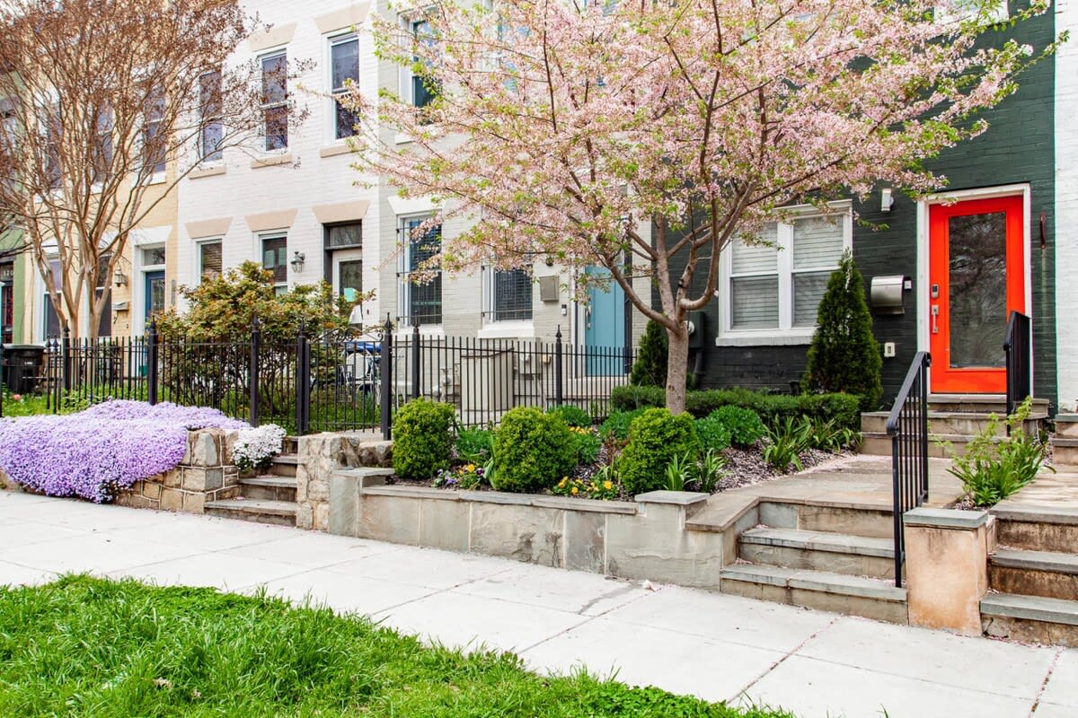 MODERN HOME NEAR CAPITOL HILL - Walk to METRO subway