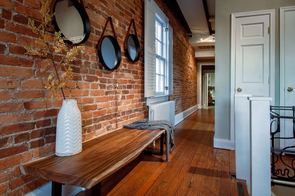 Ideal Georgetown stay / Private parking