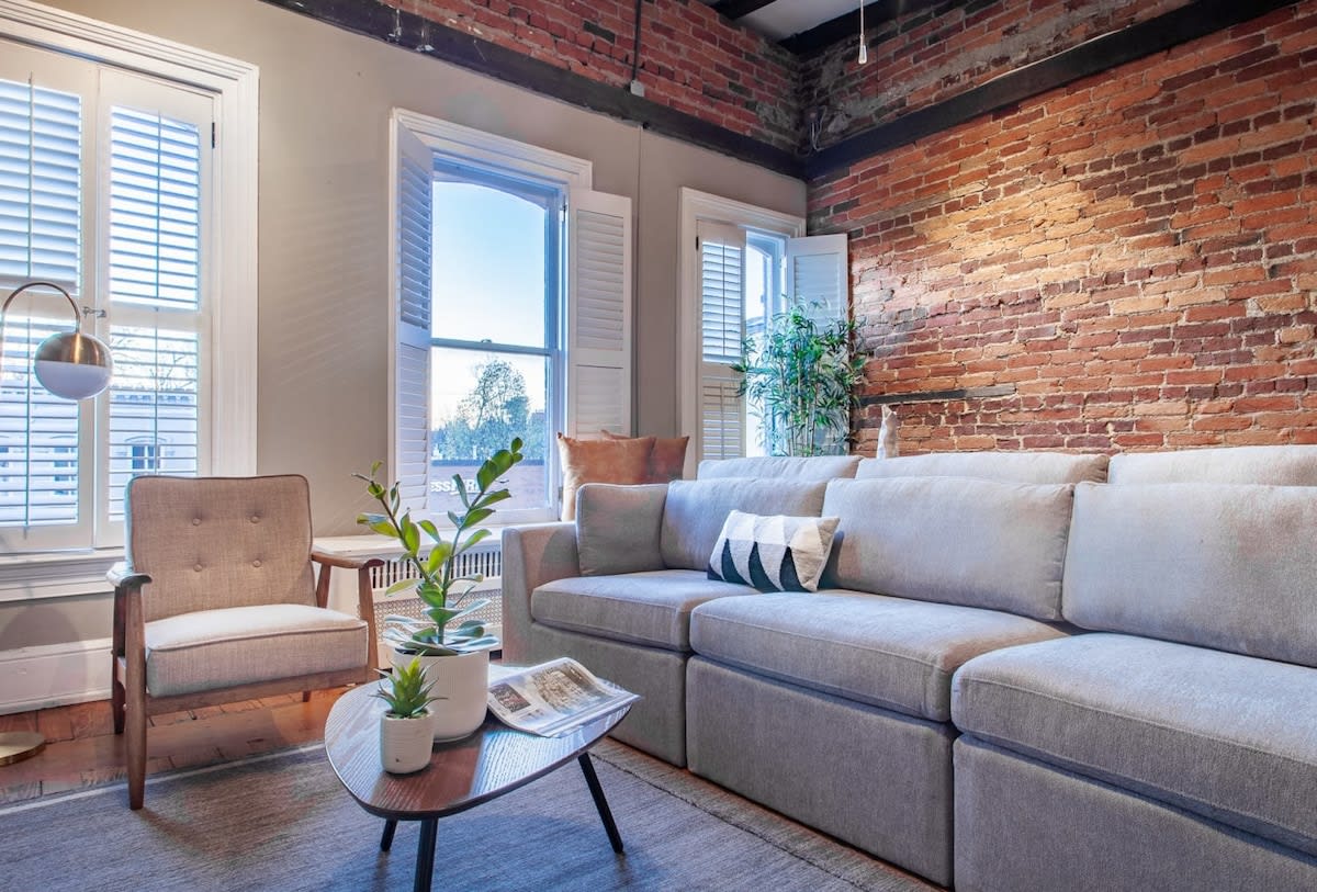 Ideal Georgetown stay / Private parking