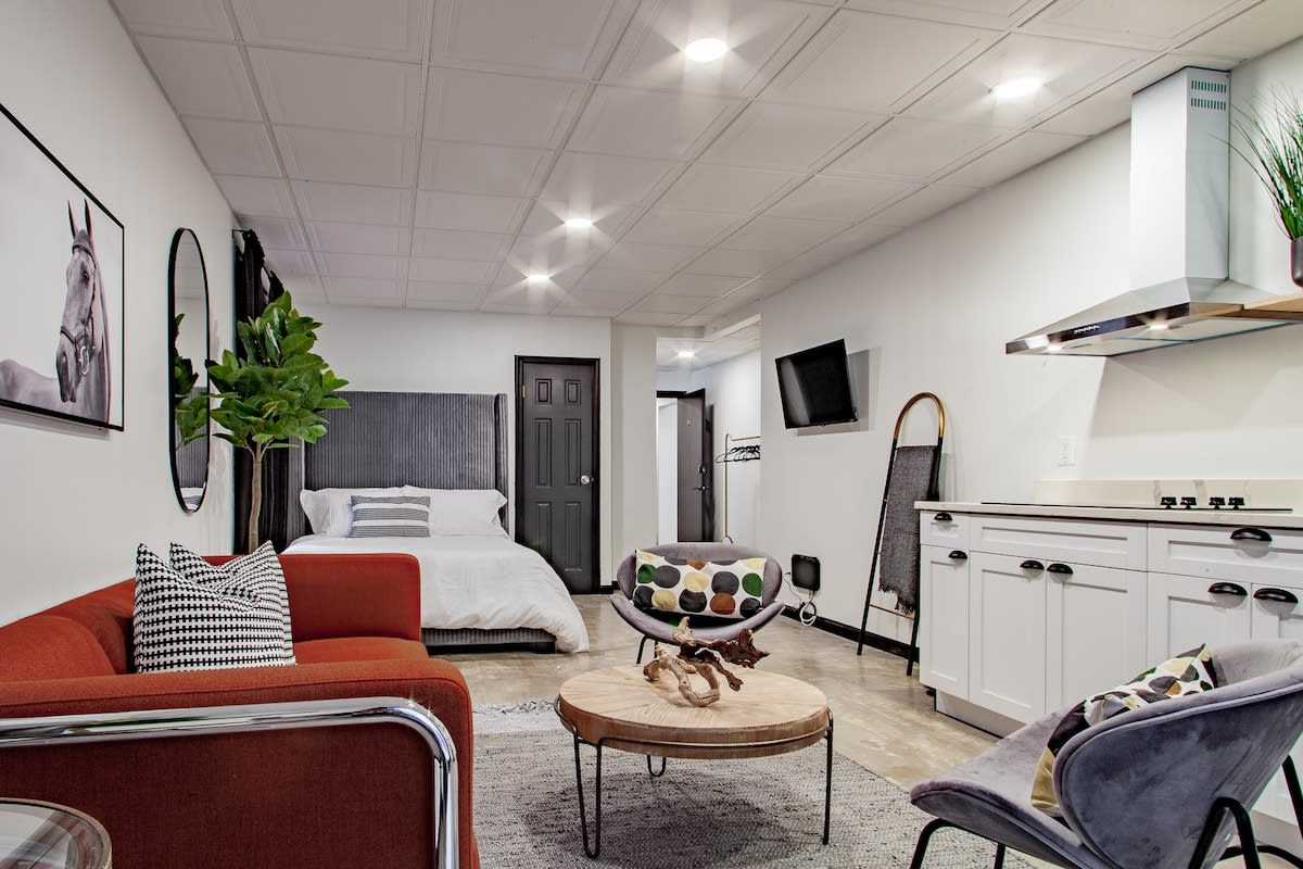 Washingtonian Designer Studio near The White House — Washington DC, DC — vacation rental