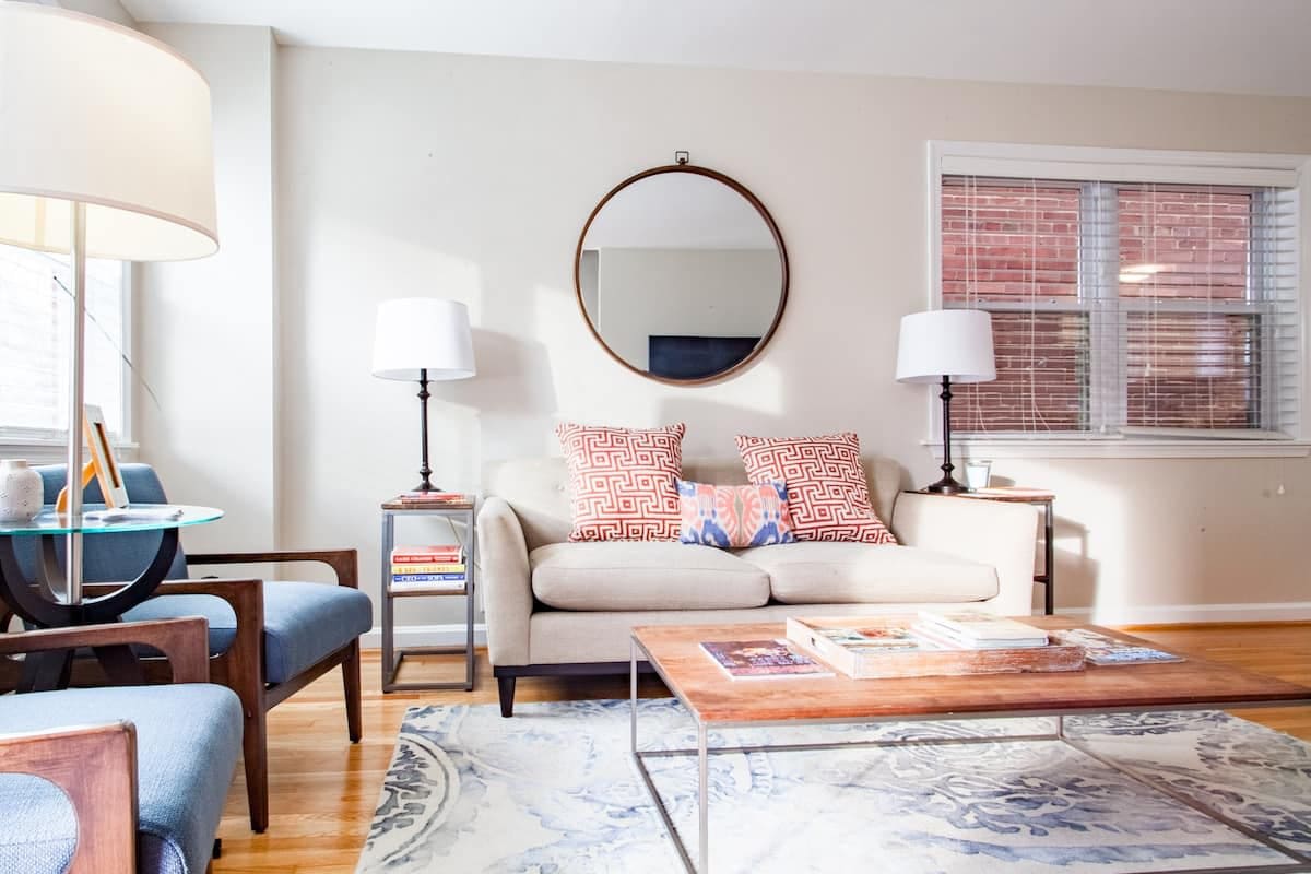 Transit-Friendly Home // Old Town // Parking