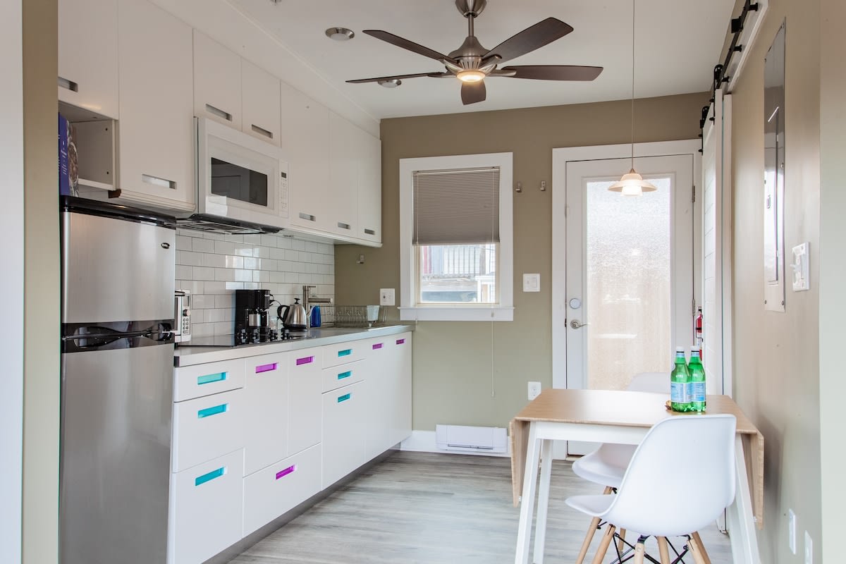 Eastern Market Carriage house efficiency // PRIVACY