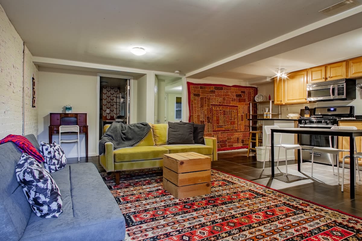 Rest Easy in this Bloomingdale English Basement near 4 DC Hospitals — Washington DC, DC — vacation rental