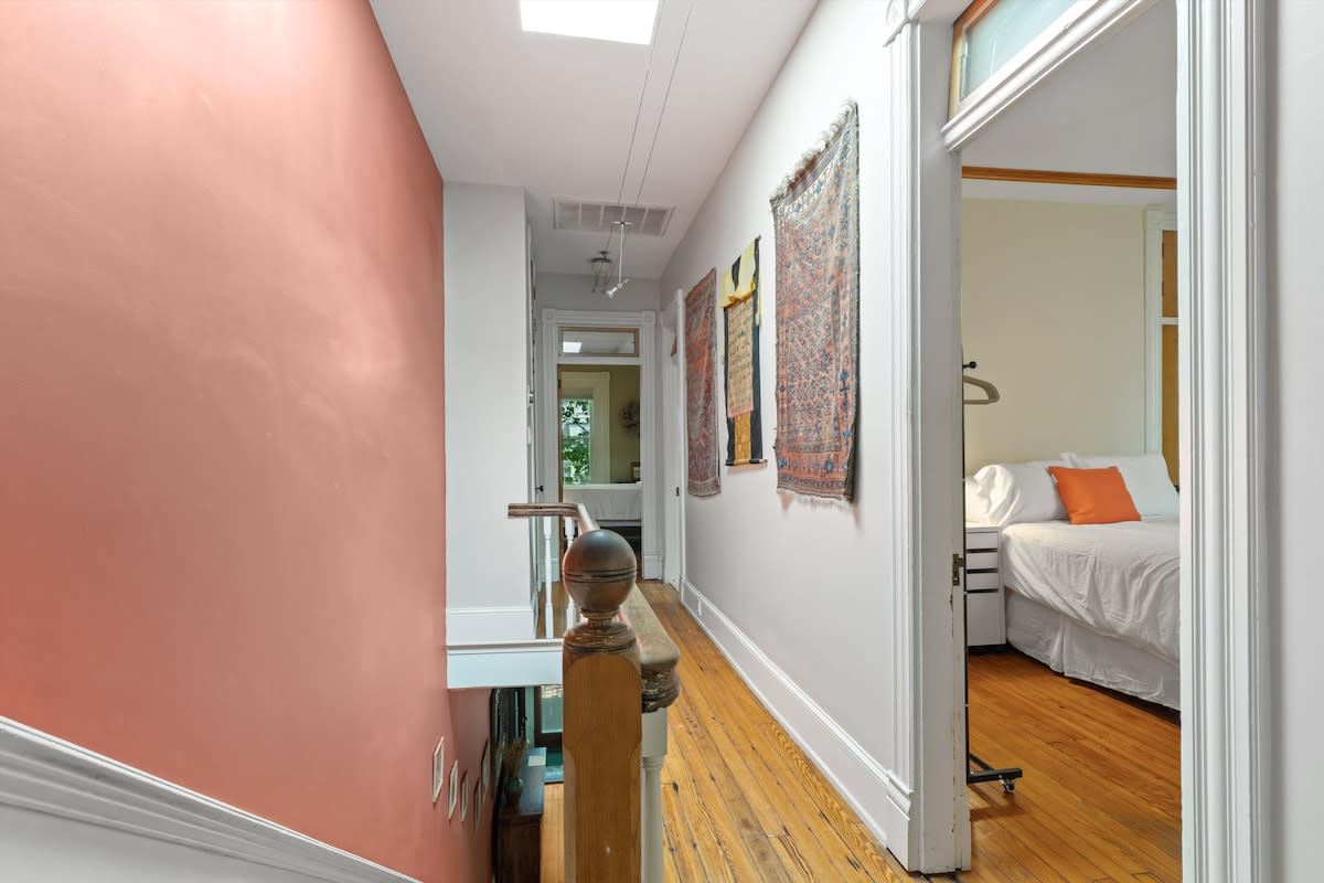 Historic Solar-Powered Townhouse, Walk to - Foto 21