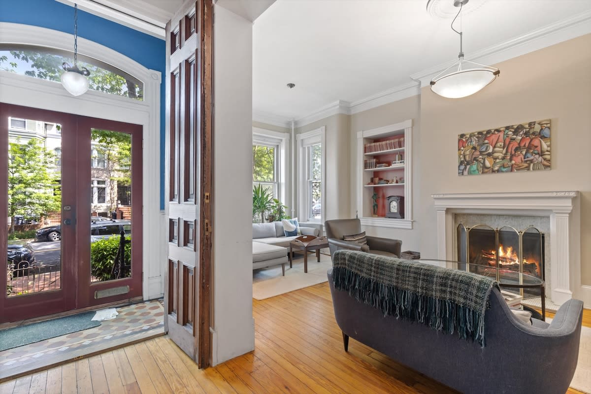 Capitol Hill Homestay / Historic & Solar-Powered — Washington DC, DC — vacation rental
