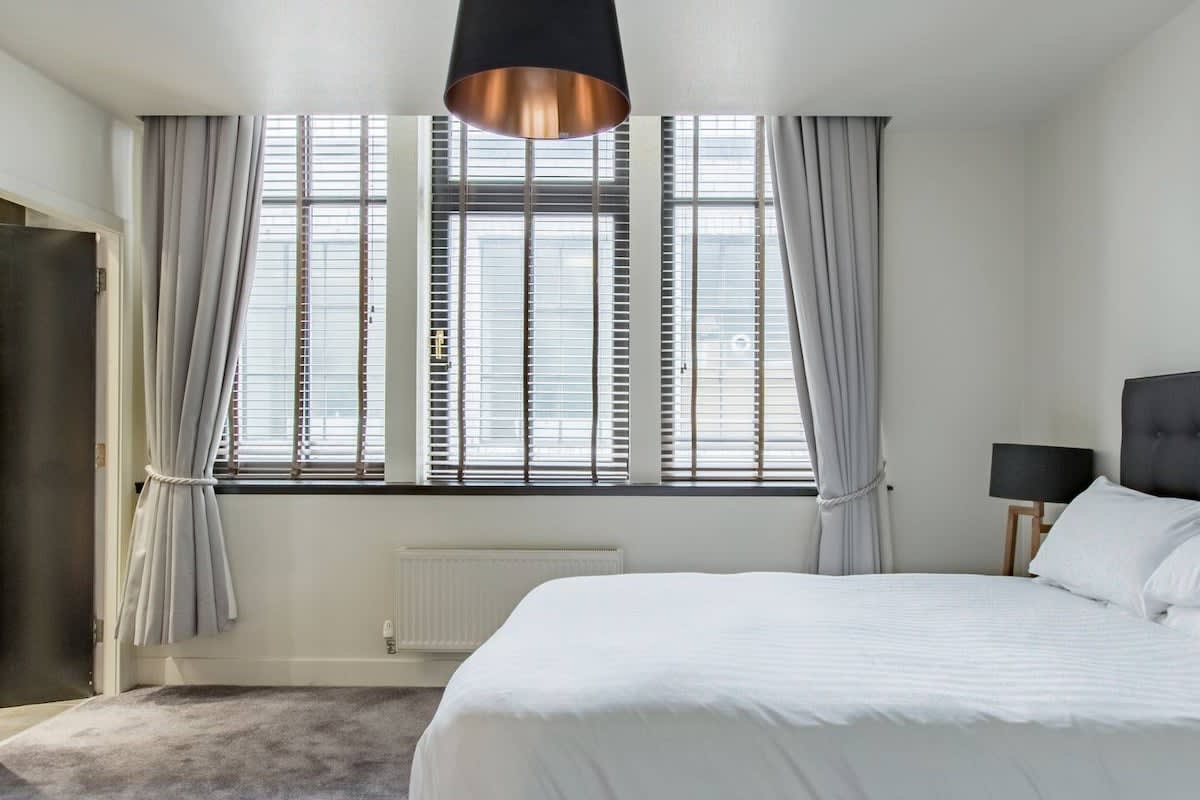 Spacious Property in the Heart of the City in 10 Buchanan Street G1 3LB - Property image 5 - VivreStays