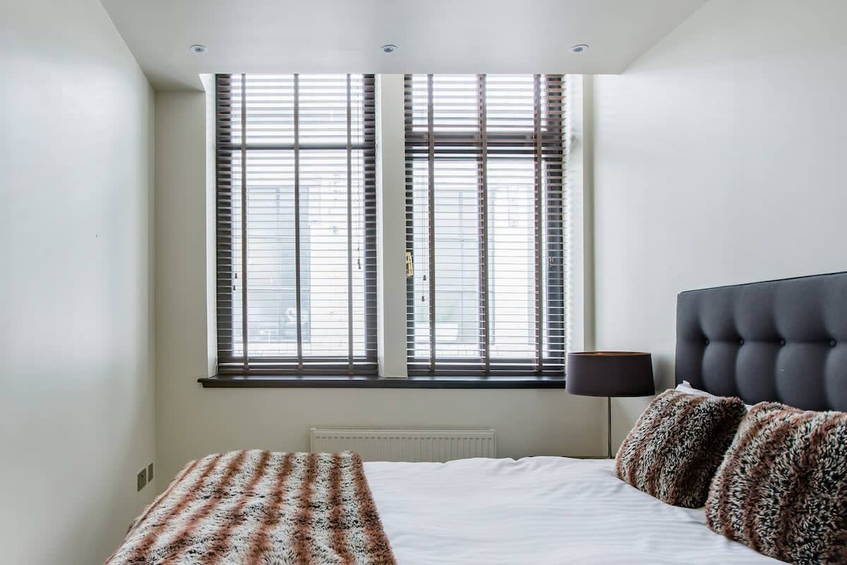 Spacious Property in the Heart of the City in 10 Buchanan Street G1 3LB - Property image 8 - VivreStays