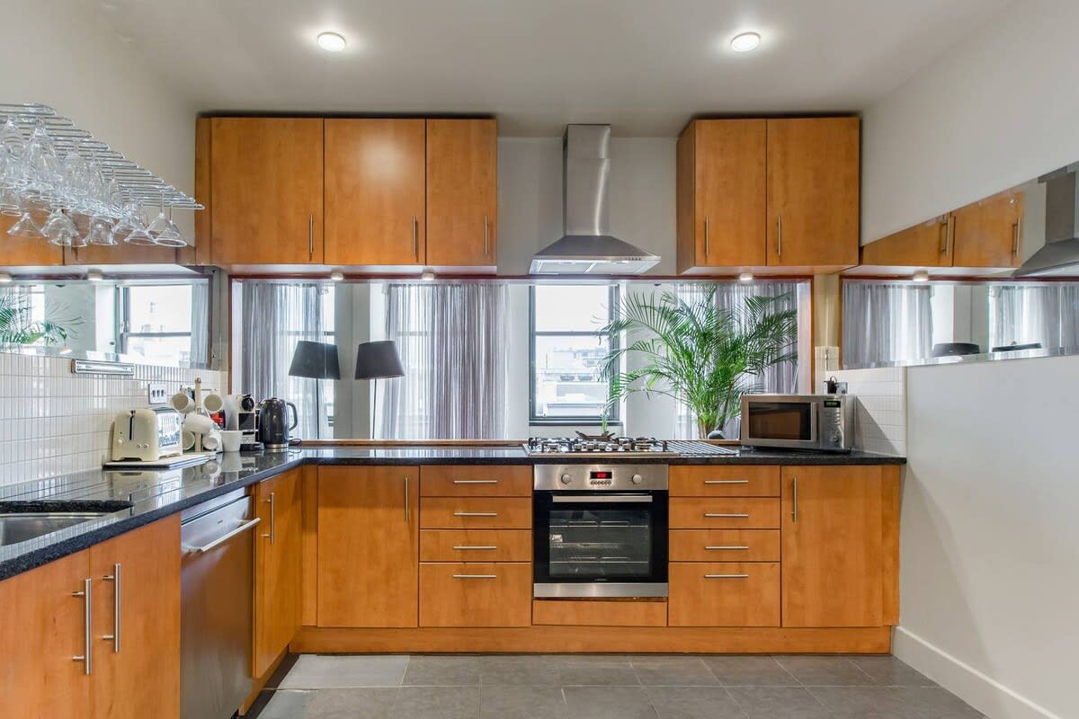Spacious Property in the Heart of the City in 10 Buchanan Street G1 3LB - Property image 21 - VivreStays