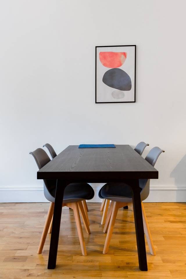 Elegant 2 Bedroom Apartment in West End in 12 Cecil Street G12 8RQ - Property image 34 - VivreStays